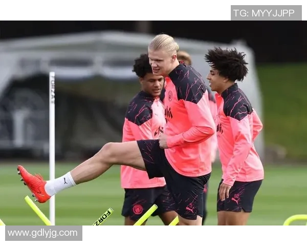 曼城足球崛起之路：从历史底谷到欧洲之巅的荣耀征程